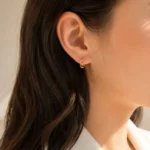 گوشواره طلا زنانه مدل کلیپسی طرح کارتیه مینی